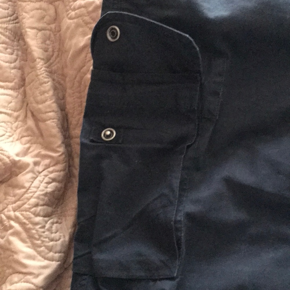 Nice capris - Picture 2 of 5